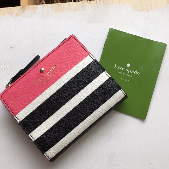 kate spade Handbags - Authentic Kate Spade Wallet